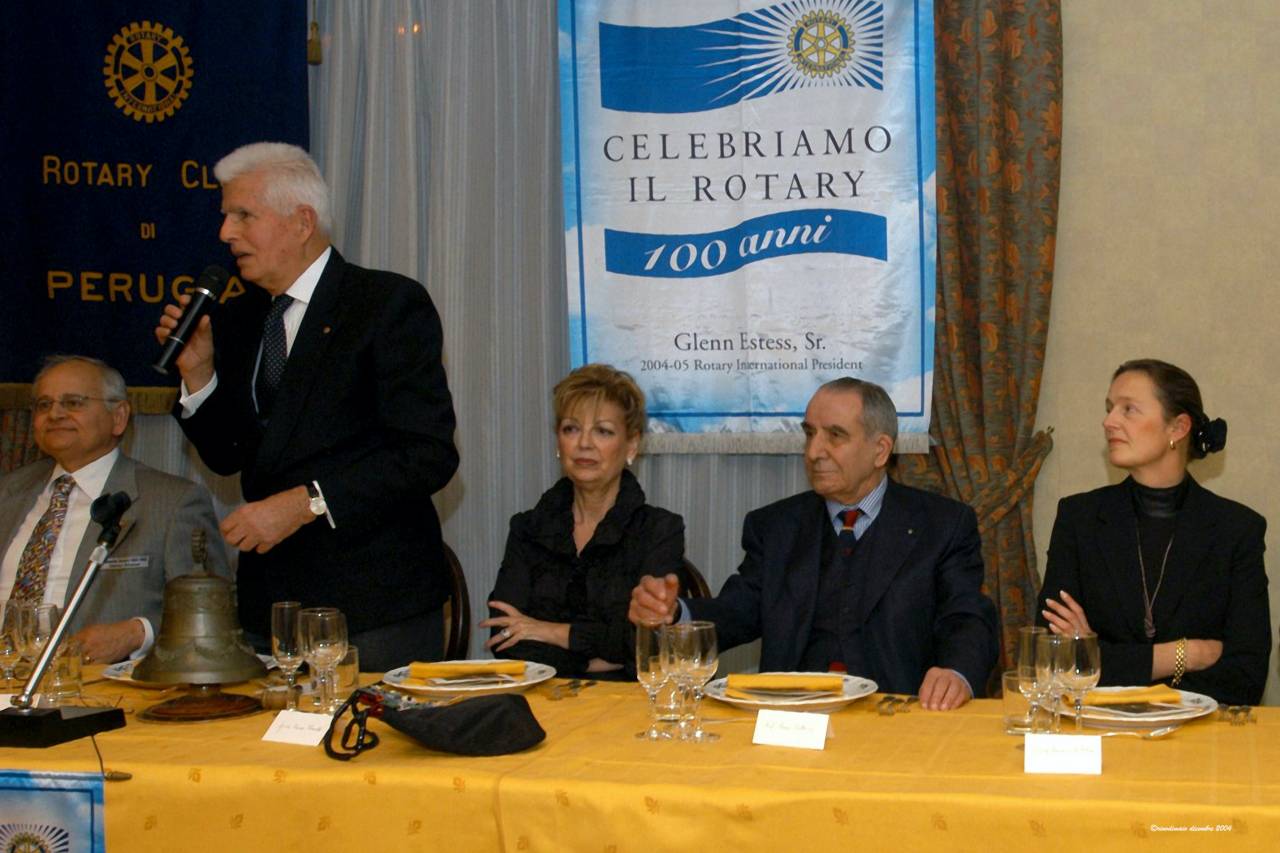 rdm ©rinodimaio-R.C.PERUGIA - Conviviale Plaza-Festa Auguri-14 dicembre 2004 -n.34