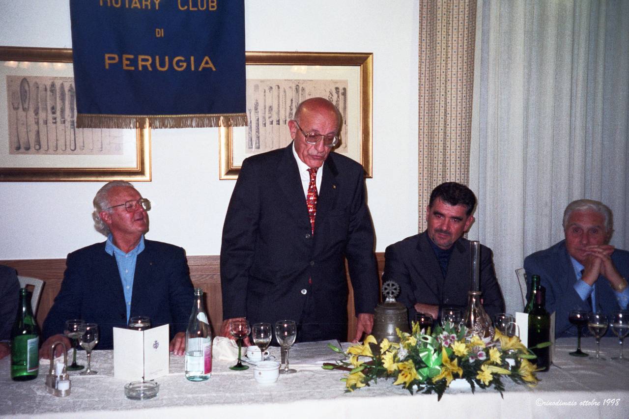 rdm ©rinodimaio-R.C.PERUGIA Conviviale Rosetta + Torneo Burraco CRI 6 ottobre 1998 n.01