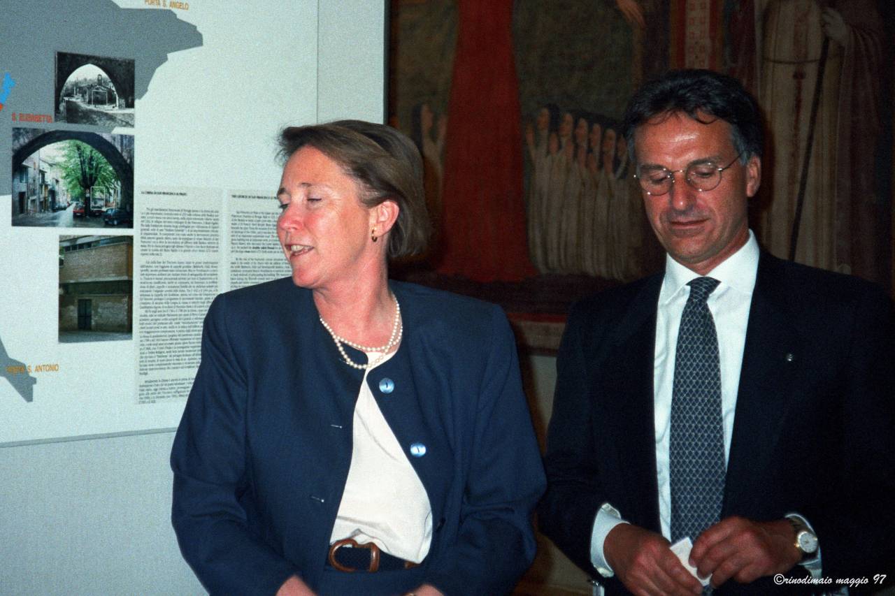 rdm ©rinodimaio-R.C.PERUGIA Premio Rotary Umbria e visita Galleria Nazionale- 31 maggio 1997 n.17