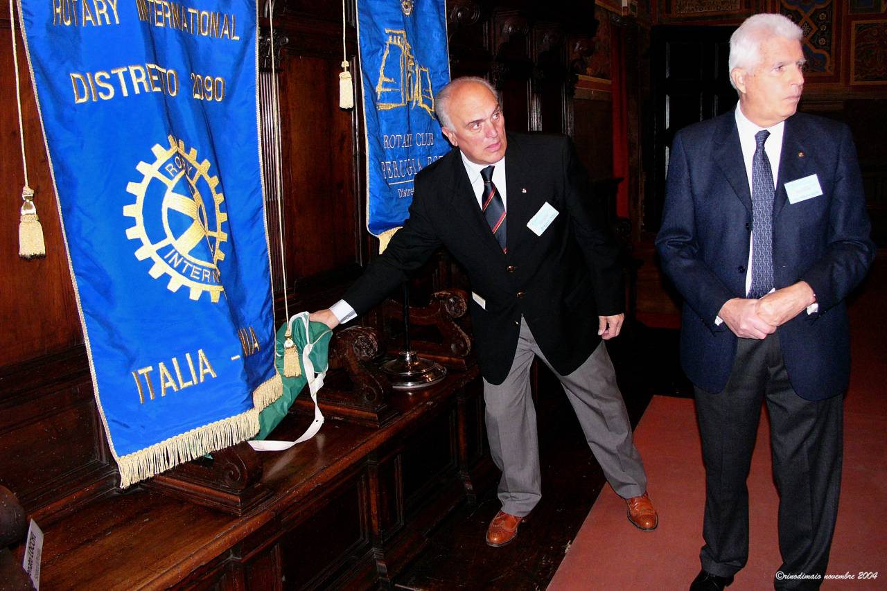rdm©rinodimaio-Seminario Rotary Foundation-Perugia 27 Novembre 2004-n.08