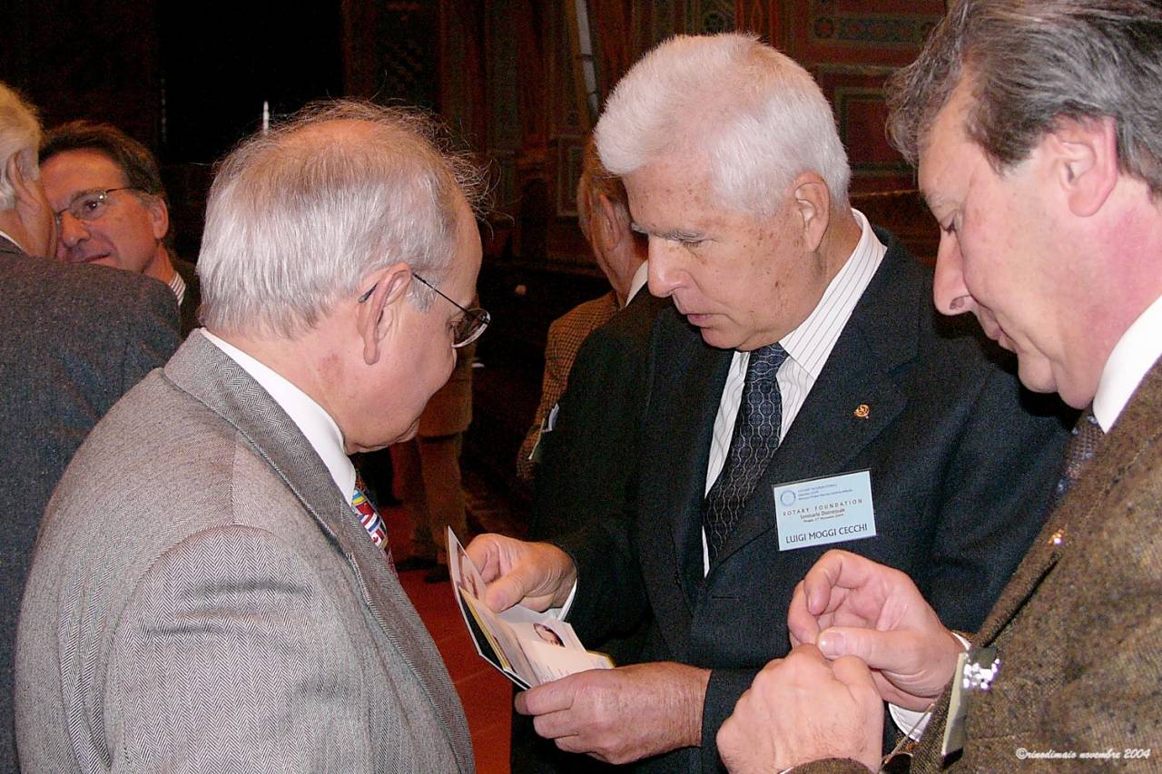 rdm©rinodimaio-Seminario Rotary Foundation-Perugia 27 Novembre 2004-n.11
