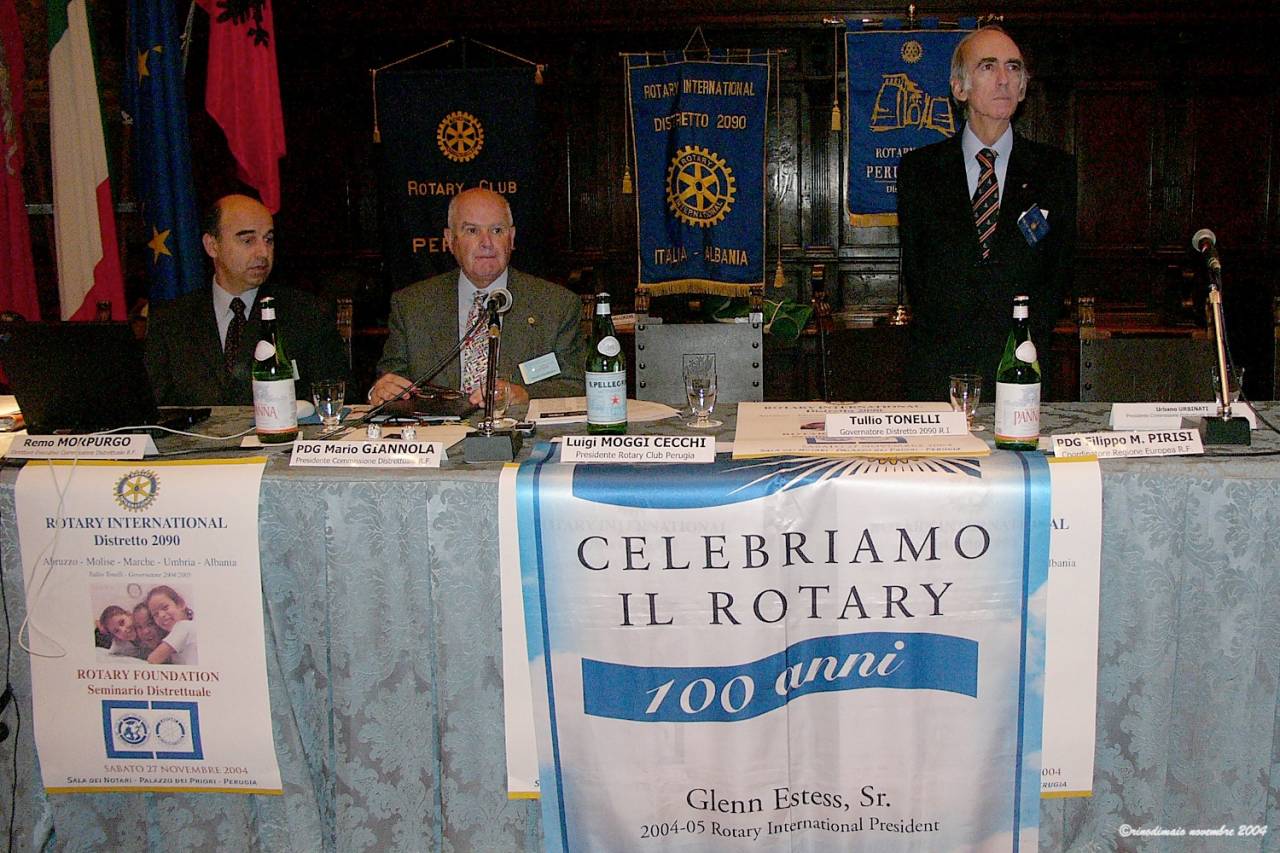 rdm©rinodimaio-Seminario Rotary Foundation-Perugia 27 Novembre 2004-n.13