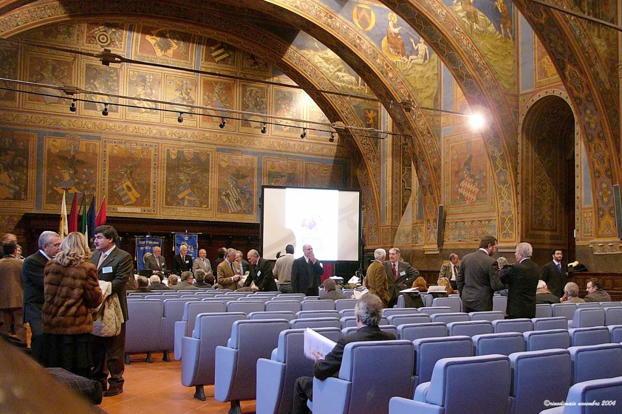 rdm©rinodimaio-Seminario Rotary Foundation-Perugia 27 Novembre 2004-n.14