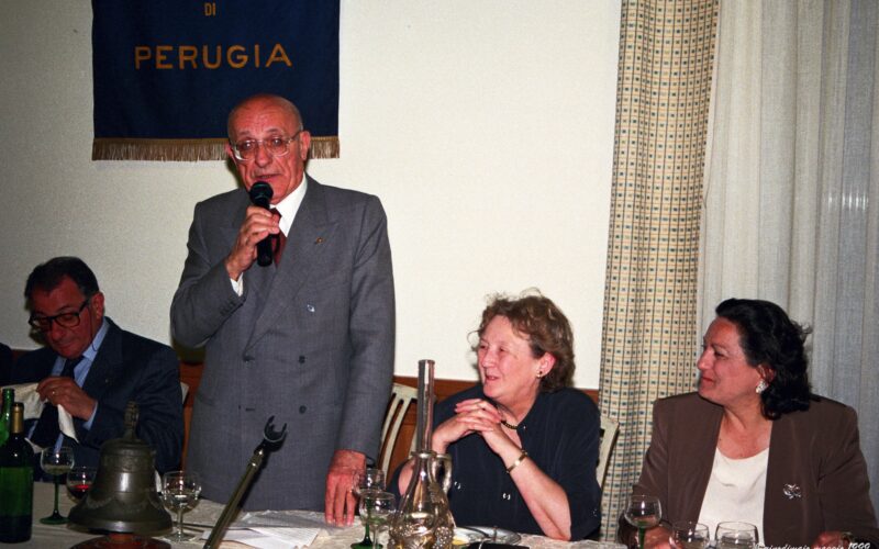  Conviviale Rosetta 4 maggio 1999- Presidente Cagini