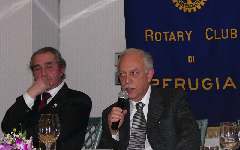  Conviviale Plaza 25 gennaio 2011-Presidente Taticchi