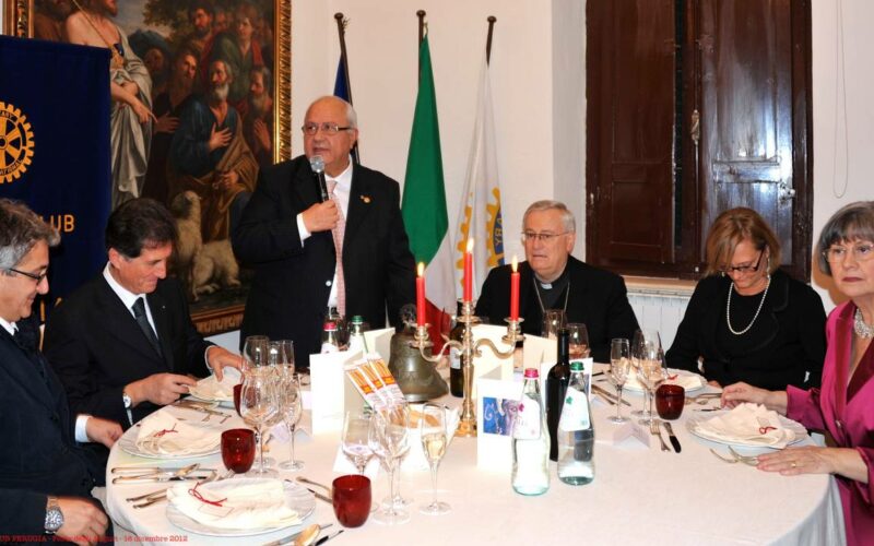  Conviviale Festa Auguri 8 dicembre 2012- Ospite Cardinale Bassetti- Presidente Romano
