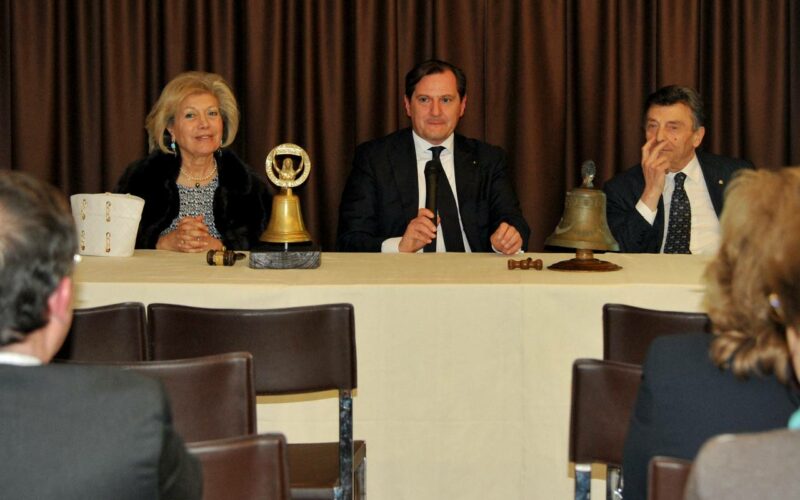  Rotary Perugia incontro con Soroptimist e relazione Dr.Colaiacovo -Chocohotel 19 marzo 2015-Presidente Gallina