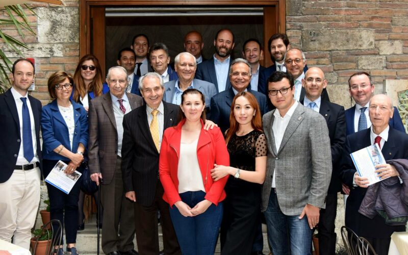  Conviviale Rosetta 8 maggio 2018- Ospiti rotariani Kyrgyzstan- Presidente Taticchi